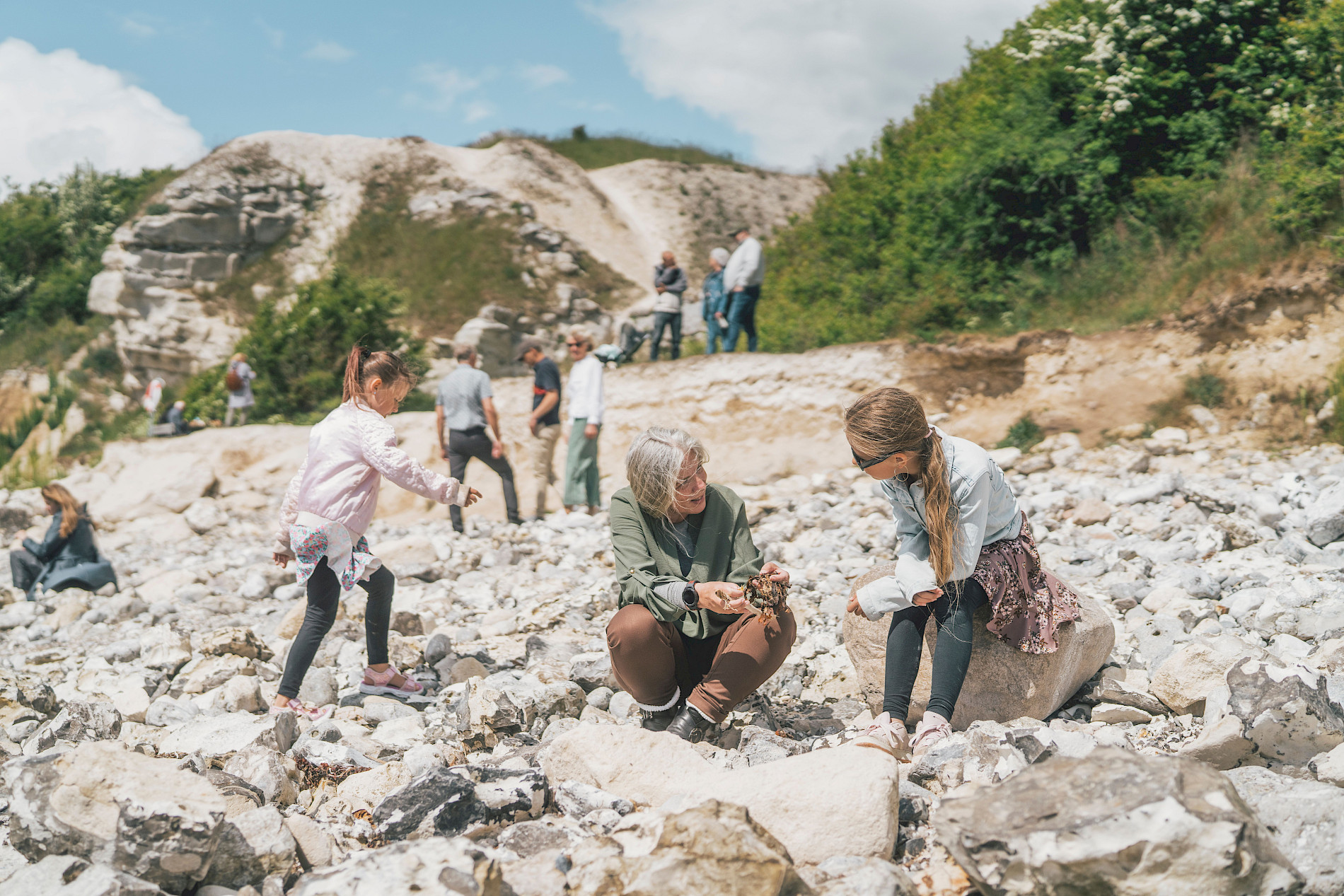 Børn og voksne i Boesdal Kalkbrud Stevns Klint Experience